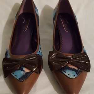 Poetic License fabric & leather business pump 7.5